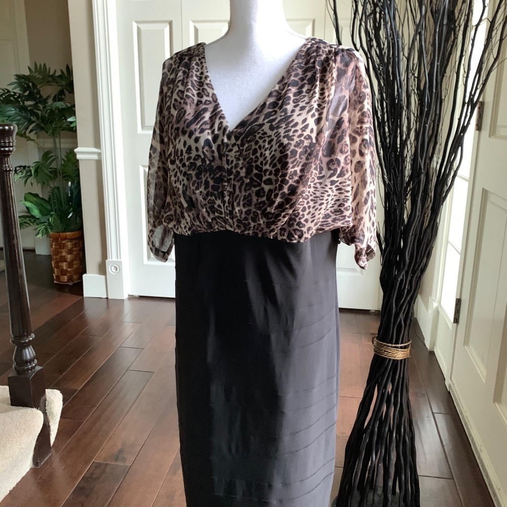 Black and leopard print midi dress - Picture 3 of 4